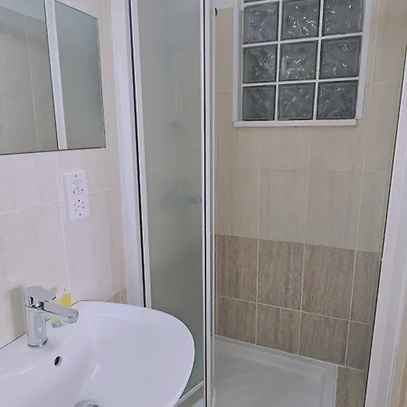 Apartament White Petals *