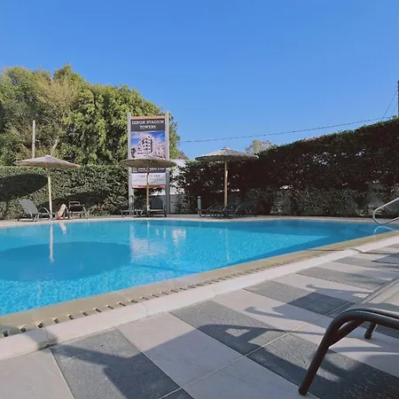 White Petals * Larnaca