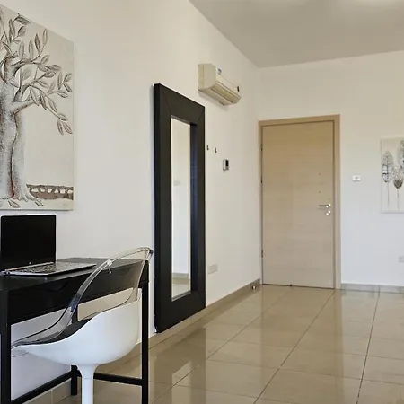 White Petals * Larnaca