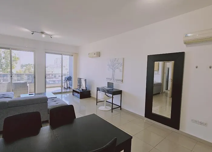 White Petals Lägenhet *