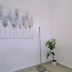 Apartment White Petals