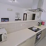 White Petals Apartment Larnaca